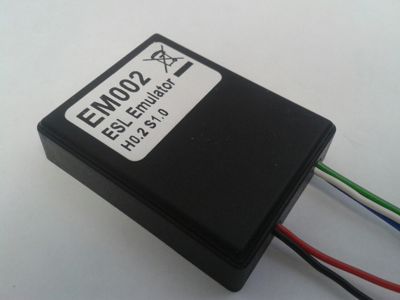 em002 1